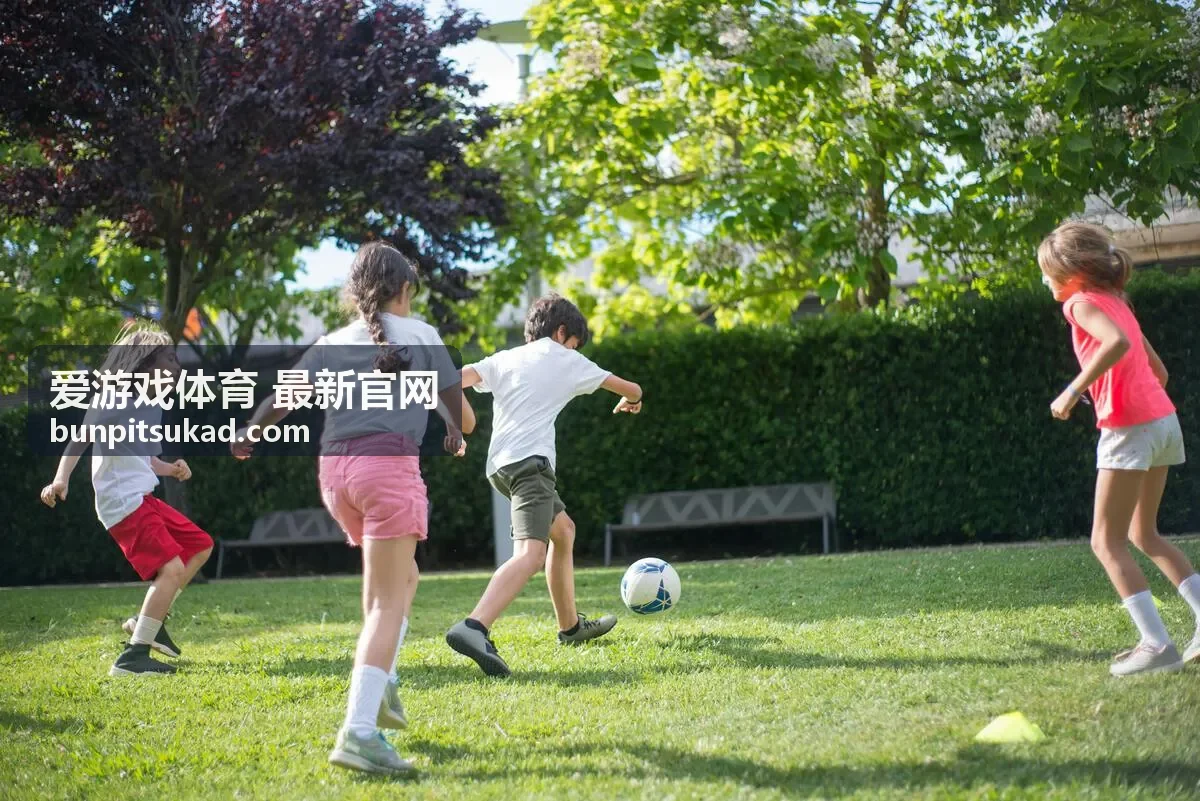 比赛进行时获取最新比分消息与体育赛事动态
